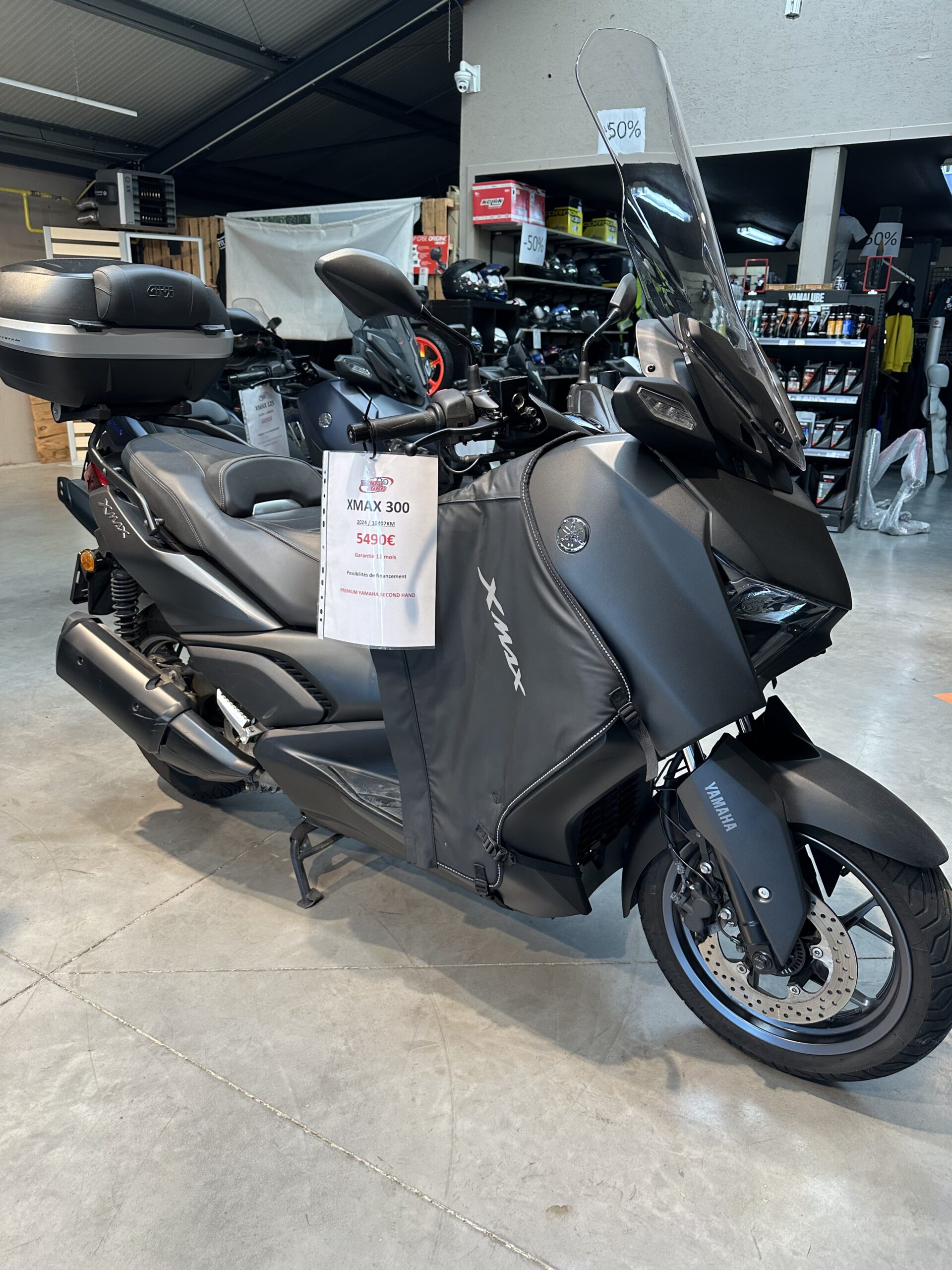 XMAX 300 2024 - 10407km